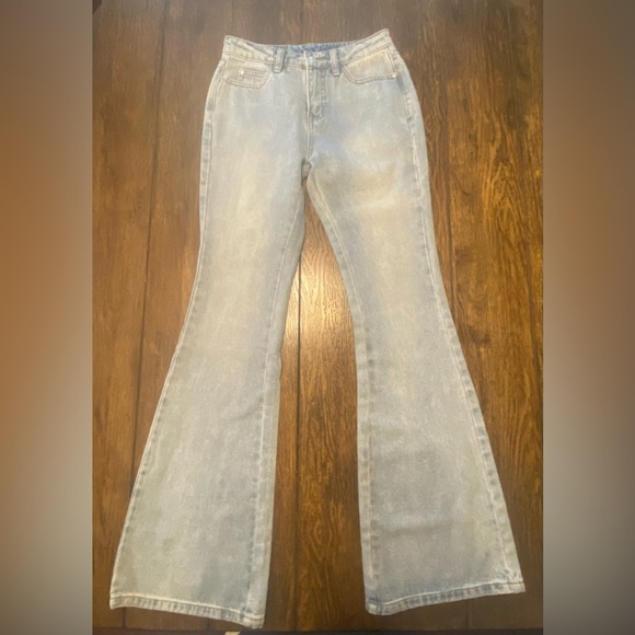 Unif High Rise Flare Bellbottom Denim Size 25 B29 - Picture 1 of 7